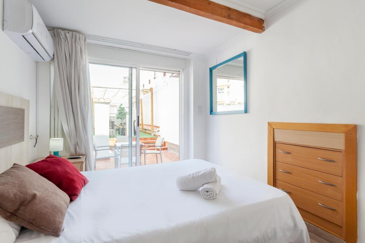 Apartamento Con Terraza Valencia Bagian luar foto
