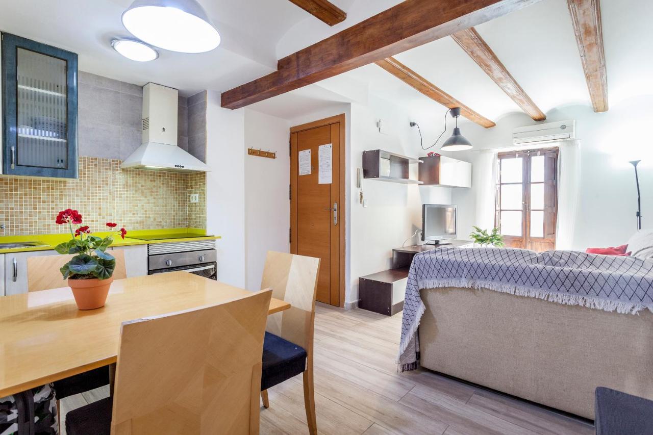 Apartamento Con Terraza Valencia Bagian luar foto