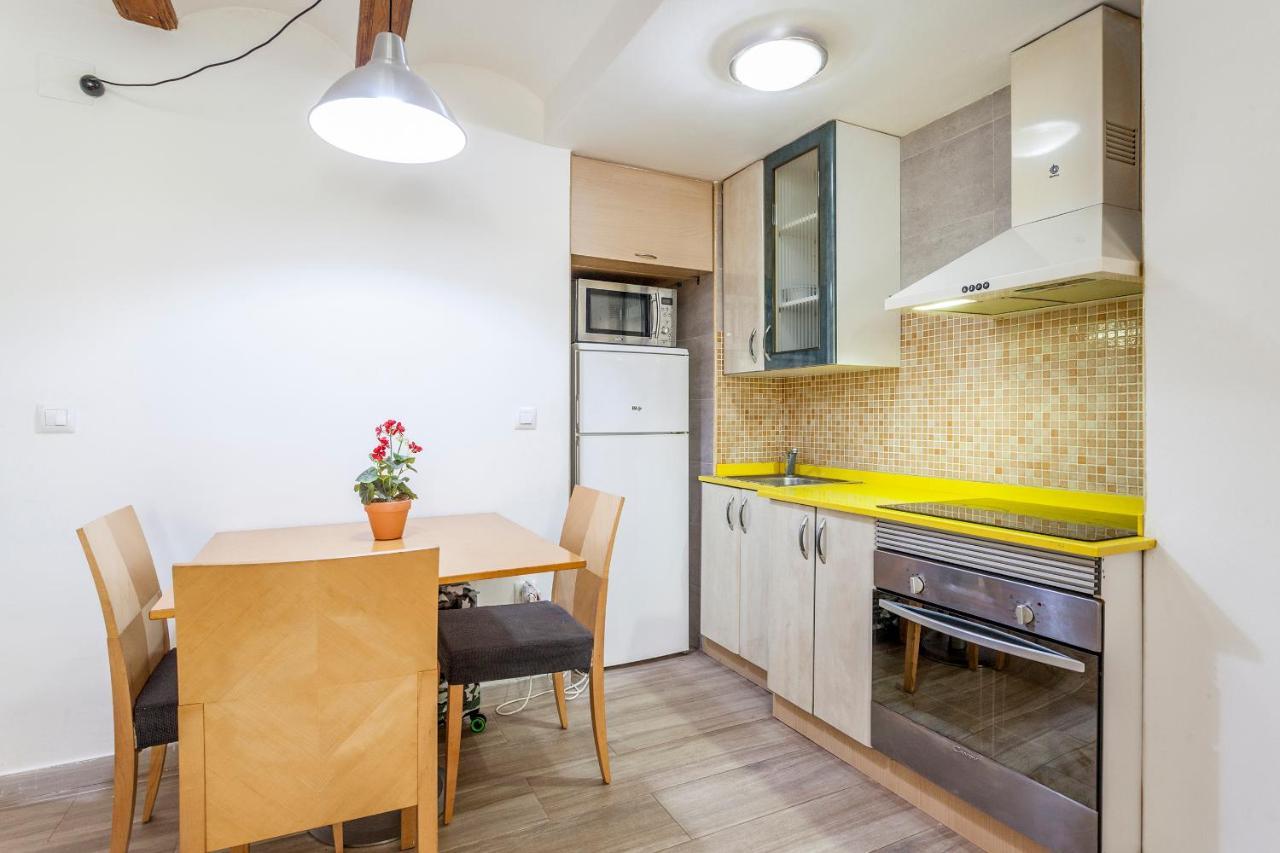 Apartamento Con Terraza Valencia Bagian luar foto